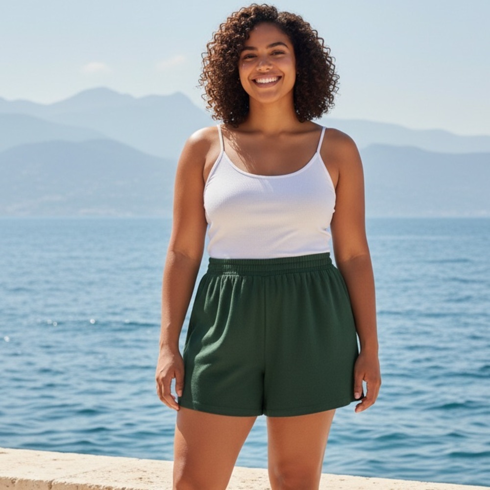 NWOT Ava & Viv SZ 3X olive green shorts w/elasticized waistband, waist 38”-48”